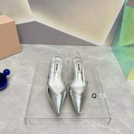 Picture of Miumiu Shoes _SKUMiuMiusz35-40518013.5CM3CYM0106